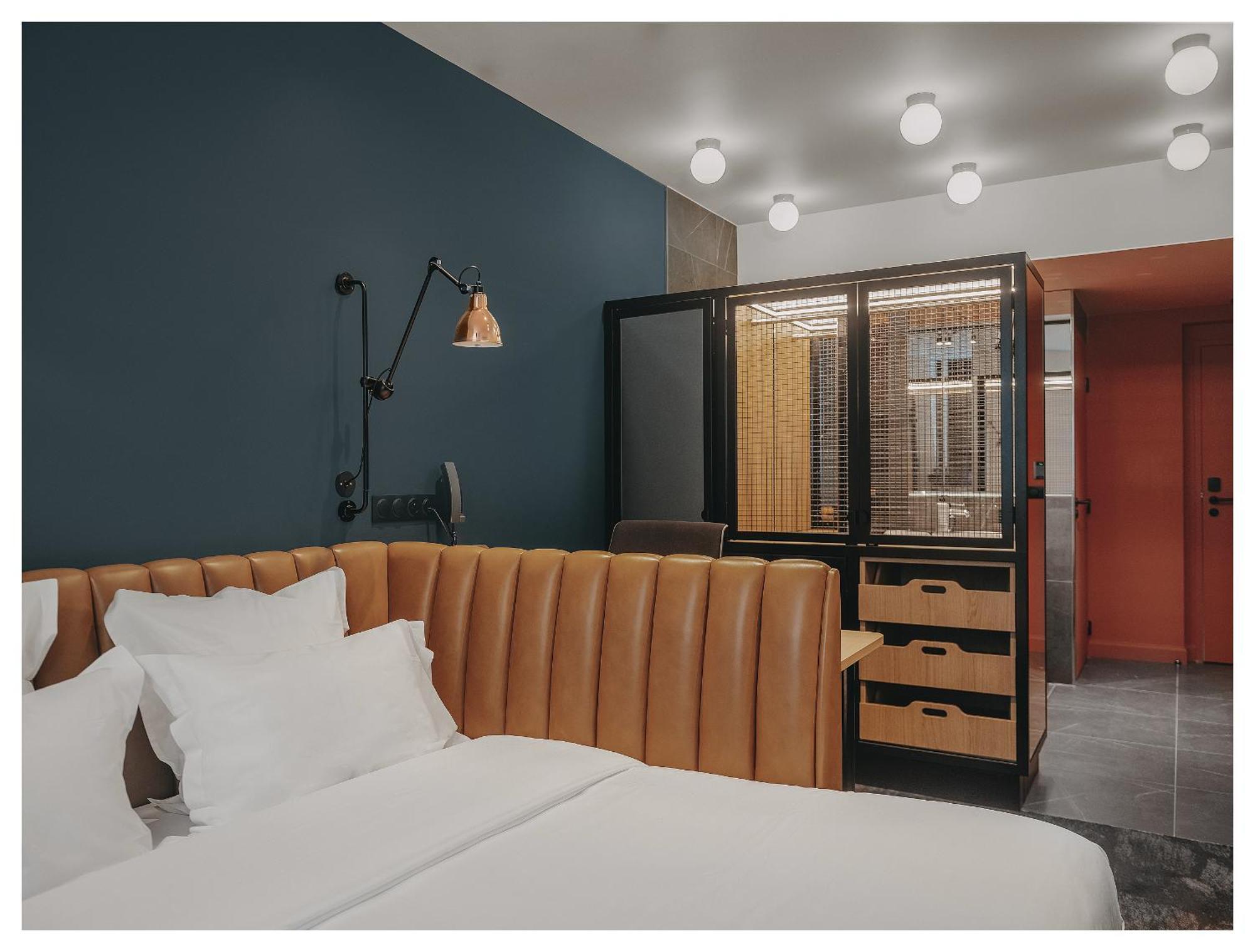 1.75 Paris Le Charme Hotel Exterior photo